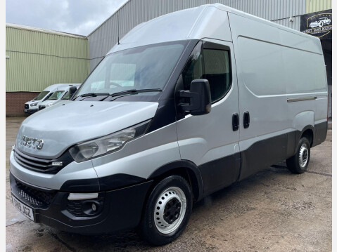 Iveco Daily 2.3D HPI 14V Business 35S 3520 HiMatic MWB High Roof Euro 6 (s/s) 5dr 22