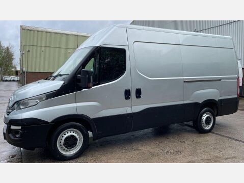 Iveco Daily 2.3D HPI 14V Business 35S 3520 HiMatic MWB High Roof Euro 6 (s/s) 5dr 21