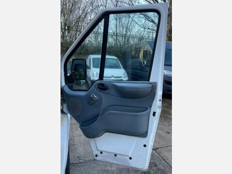 Ford Transit 2.2 TDCi 260 Duratorq Crew Van FWD L1 H1 4dr 28