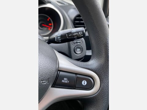 Honda Jazz 1.2 i-VTEC S Euro 4 5dr 33