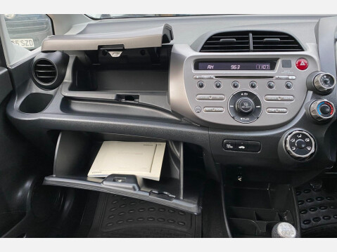 Honda Jazz 1.2 i-VTEC S Euro 4 5dr 37
