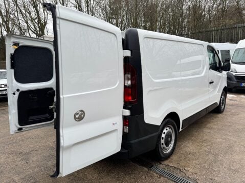 Vauxhall Vivaro 1.6 CDTi 2700 BiTurbo L1 H1 Euro 6 (s/s) 5dr 12