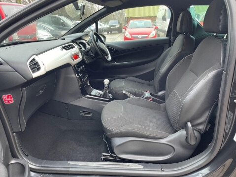Citroen DS3 1.6 HDi Black Euro 5 3dr 33