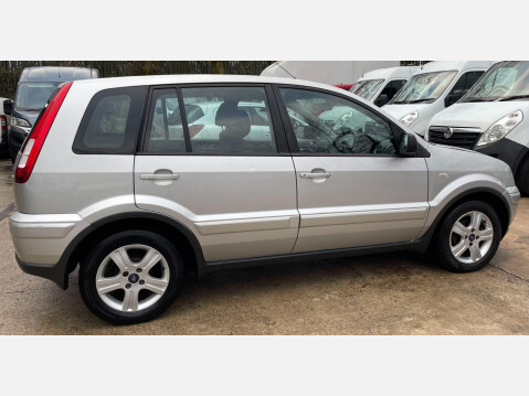 Ford Fusion 1.6 Zetec 5dr 8
