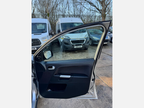 Ford Fusion 1.6 Zetec 5dr 20