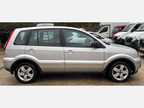 Ford Fusion 1.6 Zetec 5dr 7