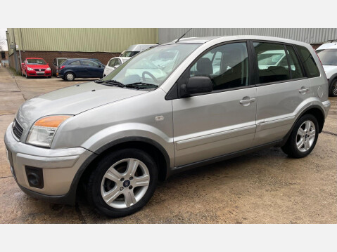Ford Fusion 1.6 Zetec 5dr 17