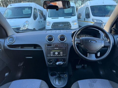 Ford Fusion 1.6 Zetec 5dr 27