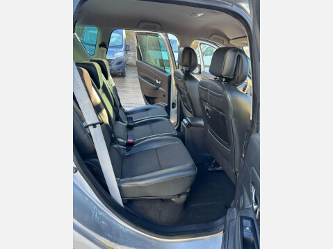 Renault Scenic 1.5 dCi Dynamique TomTom Euro 5 5dr 34