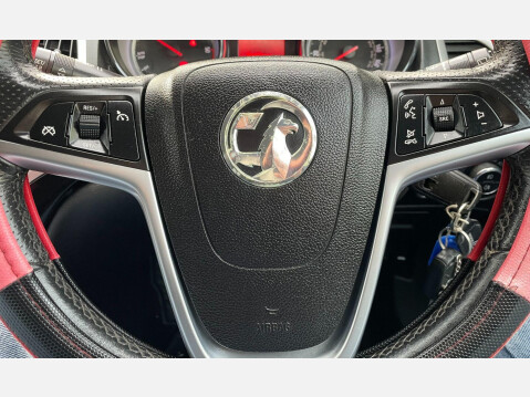 Vauxhall Astra 2.0 CDTi ecoFLEX SRi Sports Tourer Euro 5 (s/s) 5dr 30