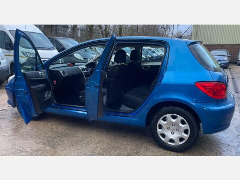 Peugeot 307 1.4 16v X-Line 5dr 15