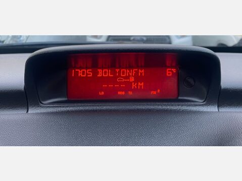 Peugeot 307 1.4 16v X-Line 5dr 31