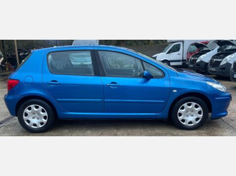 Peugeot 307 1.4 16v X-Line 5dr 7