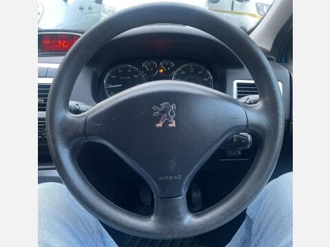 Peugeot 307 1.4 16v X-Line 5dr 26