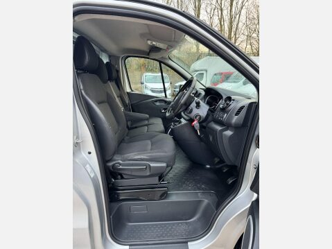 Vauxhall Vivaro 1.6 CDTi 2900 BiTurbo Sportive L2 H1 Euro 6 (s/s) 5dr 29