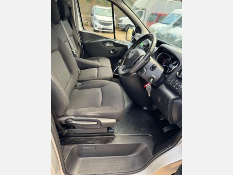 Vauxhall Vivaro 1.6 CDTi 2900 BiTurbo Sportive L2 H1 Euro 6 (s/s) 5dr 30