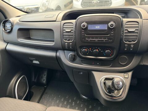 Vauxhall Vivaro 1.6 CDTi 2900 BiTurbo Sportive L2 H1 Euro 6 (s/s) 5dr 39