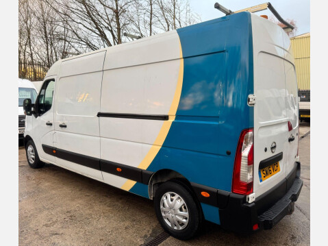 Nissan NV400 2.3 dCi 35 SE FWD L3 H2 Euro 5 (s/s) 5dr 17