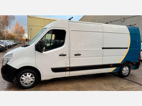 Nissan NV400 2.3 dCi 35 SE FWD L3 H2 Euro 5 (s/s) 5dr 24