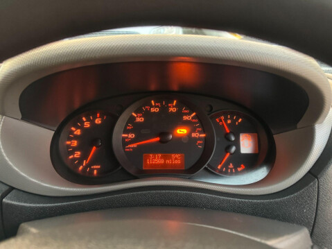 Nissan NV400 2.3 dCi 35 SE FWD L3 H2 Euro 5 (s/s) 5dr 35