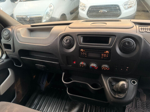 Nissan NV400 2.3 dCi 35 SE FWD L3 H2 Euro 5 (s/s) 5dr 36
