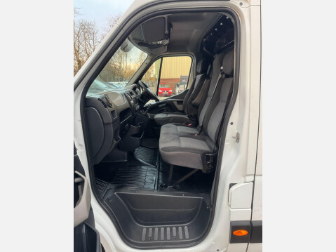 Nissan NV400 2.3 dCi 35 SE FWD L3 H2 Euro 5 (s/s) 5dr 40
