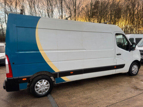 Nissan NV400 2.3 dCi 35 SE FWD L3 H2 Euro 5 (s/s) 5dr 9