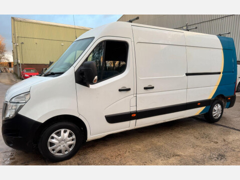 Nissan NV400 2.3 dCi 35 SE FWD L3 H2 Euro 5 (s/s) 5dr 27