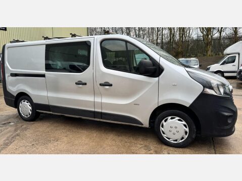 Vauxhall Vivaro 1.6 CDTi 2900 BiTurbo Sportive Crew Van L2 H1 Euro 6 (s/s) 5dr (6 Seat) 6