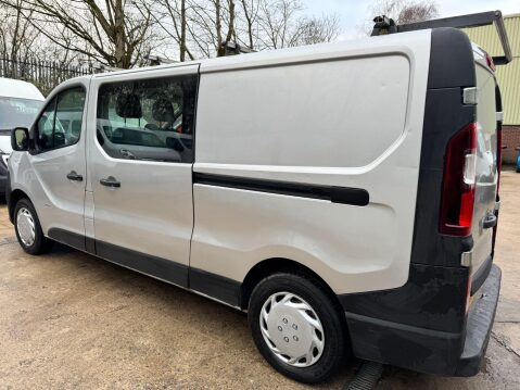 Vauxhall Vivaro 1.6 CDTi 2900 BiTurbo Sportive Crew Van L2 H1 Euro 6 (s/s) 5dr (6 Seat) 18