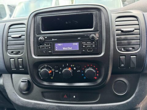 Vauxhall Vivaro 1.6 CDTi 2900 BiTurbo Sportive Crew Van L2 H1 Euro 6 (s/s) 5dr (6 Seat) 32