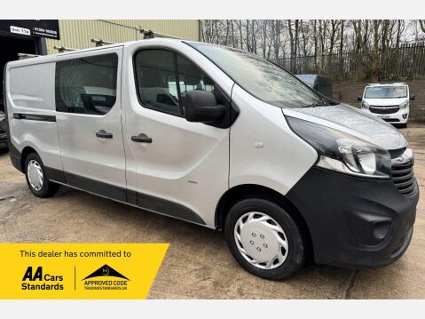 Vauxhall Vivaro 1.6 CDTi 2900 BiTurbo Sportive Crew Van L2 H1 Euro 6 (s/s) 5dr (6 Seat) 1