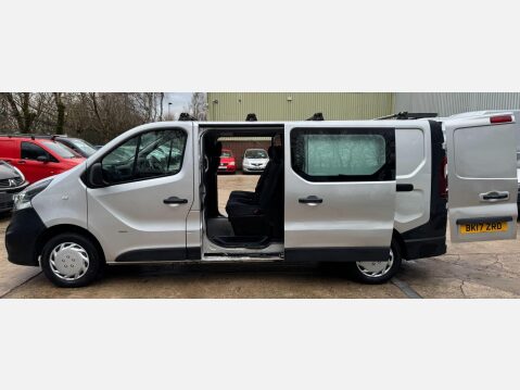 Vauxhall Vivaro 1.6 CDTi 2900 BiTurbo Sportive Crew Van L2 H1 Euro 6 (s/s) 5dr (6 Seat) 21