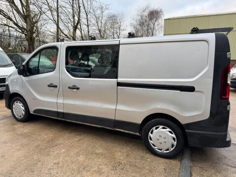 Vauxhall Vivaro 1.6 CDTi 2900 BiTurbo Sportive Crew Van L2 H1 Euro 6 (s/s) 5dr (6 Seat) 19