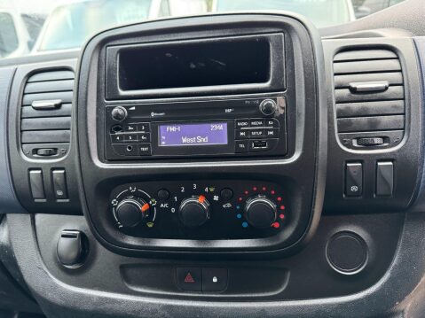 Vauxhall Vivaro 1.6 CDTi 2900 BiTurbo Sportive Crew Van L2 H1 Euro 6 (s/s) 5dr (6 Seat) 31