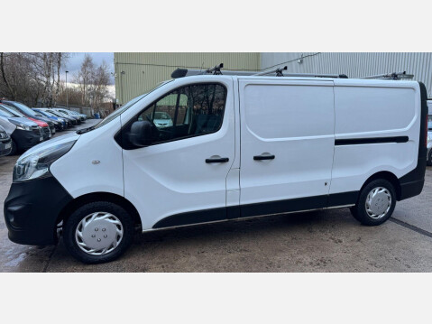 Vauxhall Vivaro 1.6 CDTi 2900 BiTurbo L2 H1 Euro 6 (s/s) 5dr 27
