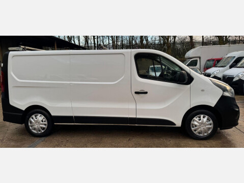 Vauxhall Vivaro 1.6 CDTi 2900 BiTurbo L2 H1 Euro 6 (s/s) 5dr 7