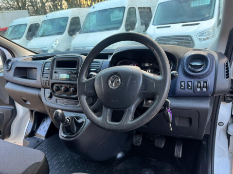 Vauxhall Vivaro 1.6 CDTi 2900 BiTurbo L2 H1 Euro 6 (s/s) 5dr 27