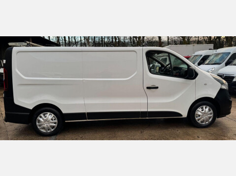 Vauxhall Vivaro 1.6 CDTi 2900 BiTurbo L2 H1 Euro 6 (s/s) 5dr 8