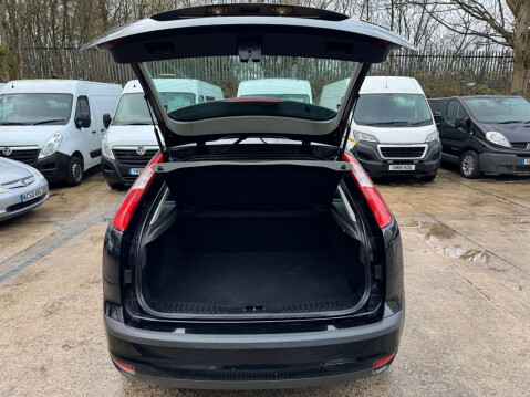 Ford Focus 1.6 Zetec Climate 5dr 13