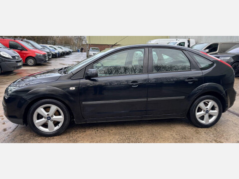 Ford Focus 1.6 Zetec Climate 5dr 17