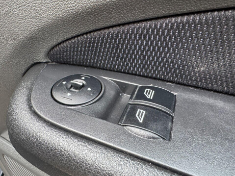 Ford Focus 1.6 Zetec Climate 5dr 24