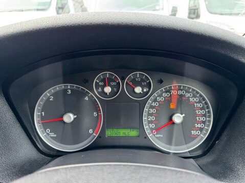 Ford Focus 1.6 Zetec Climate 5dr 29