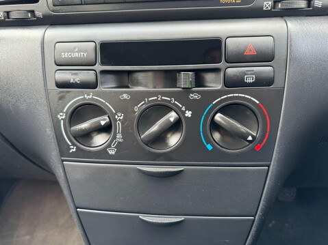 Toyota Corolla 1.4 VVT-i T3 5dr 31