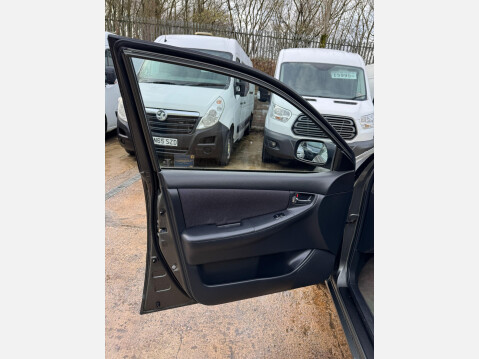 Toyota Corolla 1.4 VVT-i T3 5dr 37