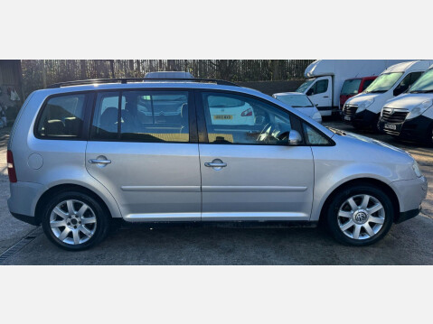 Volkswagen Touran 2.0 TDI SE 5dr (7 Seats) 8
