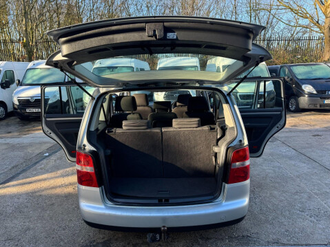 Volkswagen Touran 2.0 TDI SE 5dr (7 Seats) 13