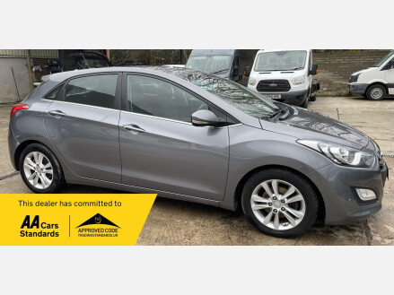 Hyundai i30 1.6 CRDi Blue Drive Style Nav Euro 5 (s/s) 5dr