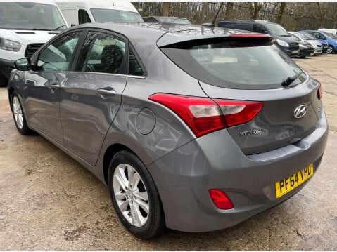 Hyundai i30 1.6 CRDi Blue Drive Style Nav Euro 5 (s/s) 5dr 14
