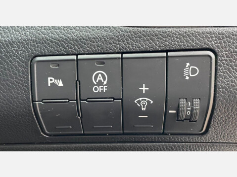 Hyundai i30 1.6 CRDi Blue Drive Style Nav Euro 5 (s/s) 5dr 33